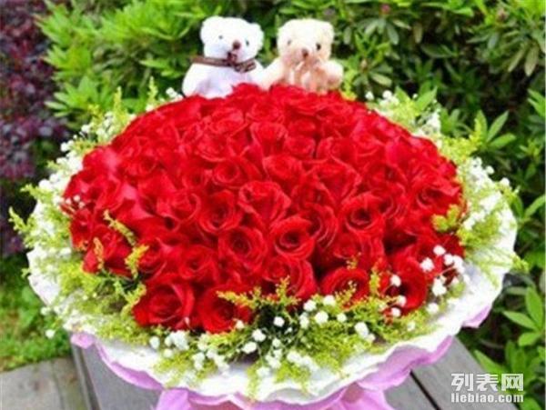 浪漫之选，探秘33朵玫瑰在花店的价格与意义